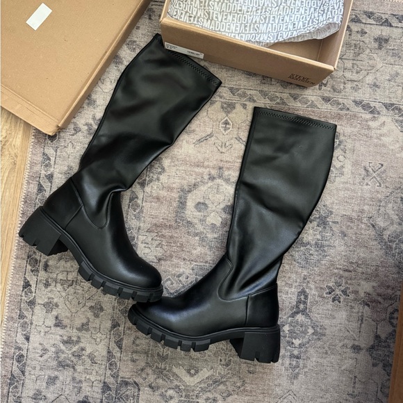 Steve Madden Shoes - Steve Madden ‘Higher’ Black Knee High Boots